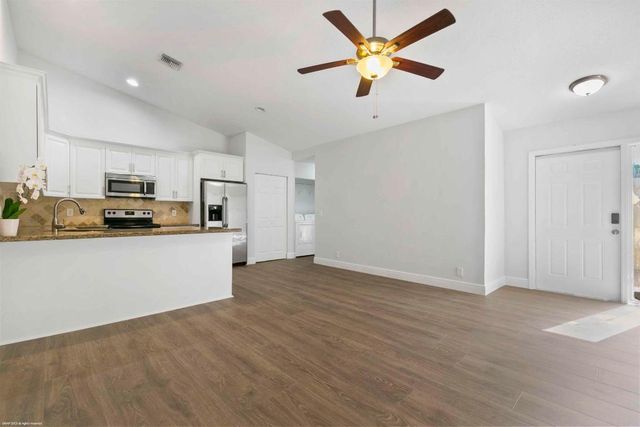 1120 Hyacinth Place Unit 1126, Wellington, FL 33414