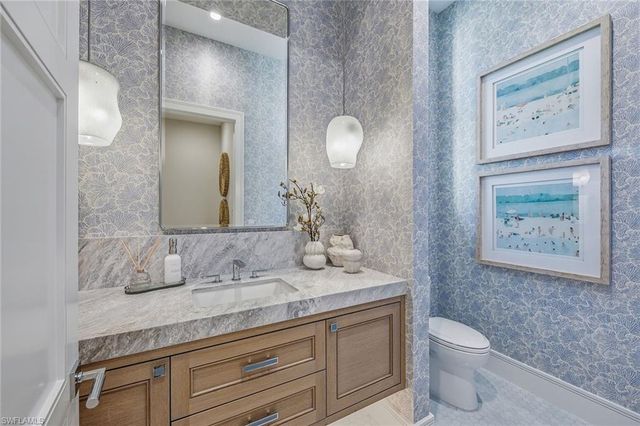 405 Putter Point DR, Naples, FL 34103