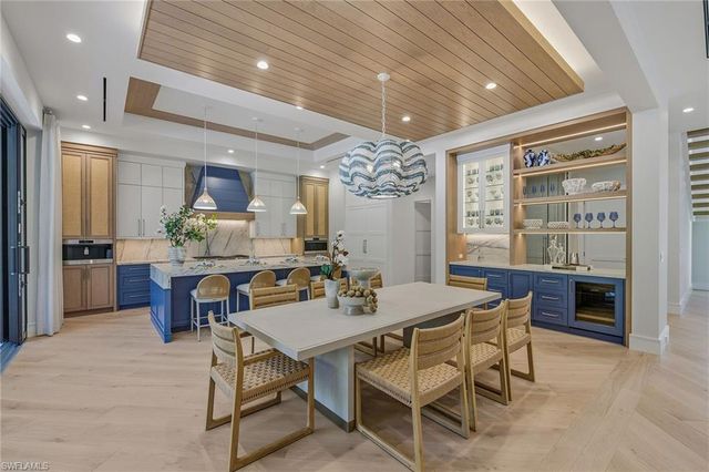 405 Putter Point DR, Naples, FL 34103