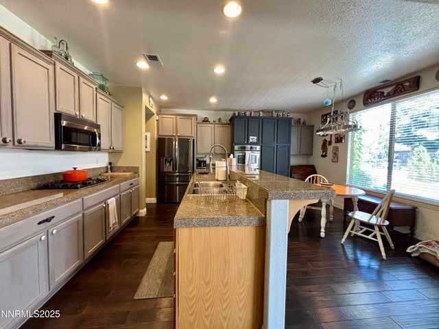 645 Paso Fino Court, Reno, NV 89521