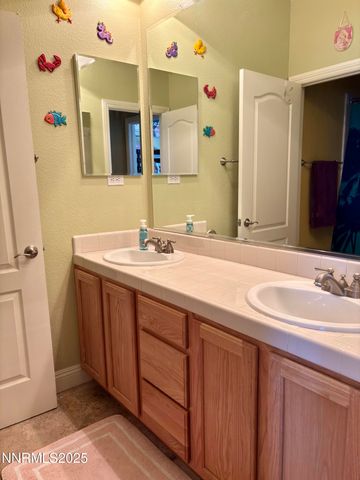 645 Paso Fino Court, Reno, NV 89521