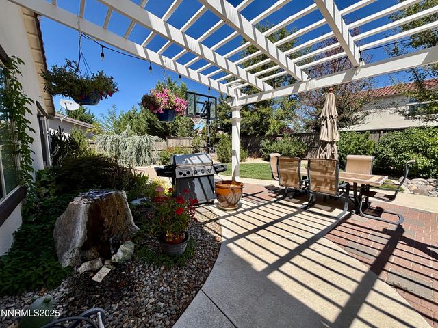 645 Paso Fino Court, Reno, NV 89521