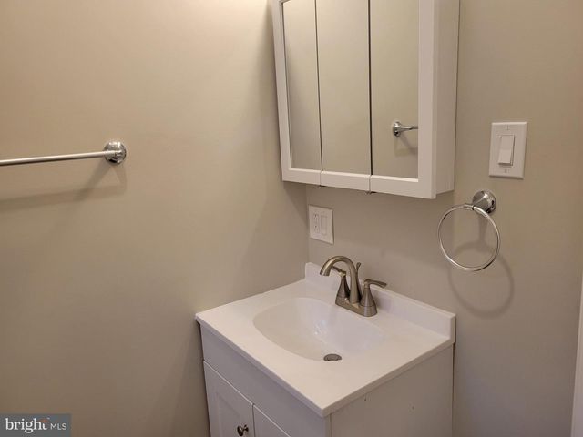 1514 S 27TH ST, Philadelphia, PA 19146