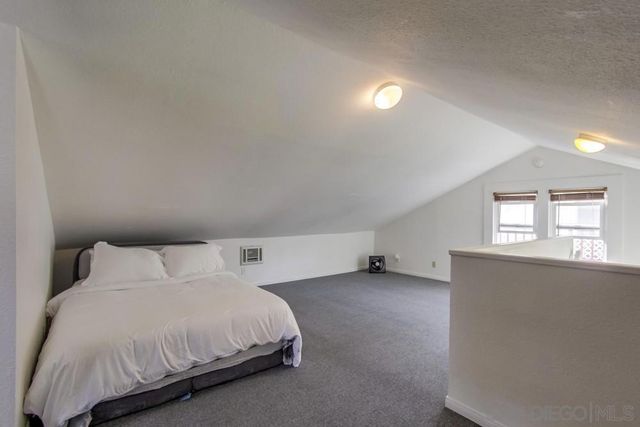 744 Robinson Ave, San Diego, CA 92103