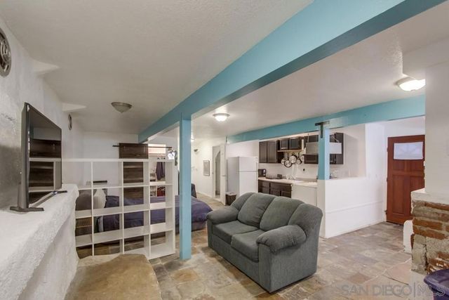 744 Robinson Ave, San Diego, CA 92103