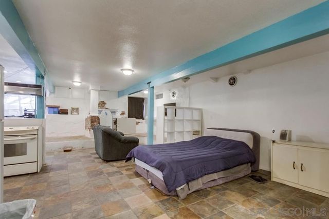 744 Robinson Ave, San Diego, CA 92103