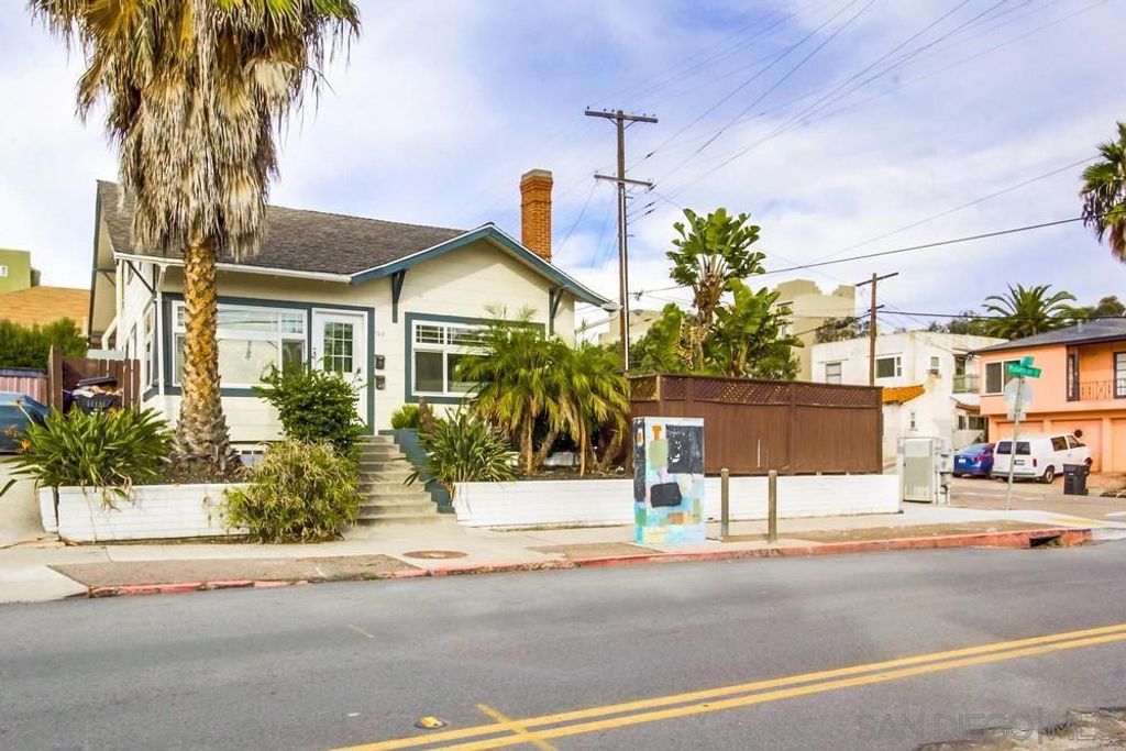744 Robinson Ave, San Diego, CA 92103