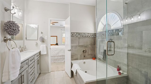 2221 Hickory Drive, Little Elm, TX 75068