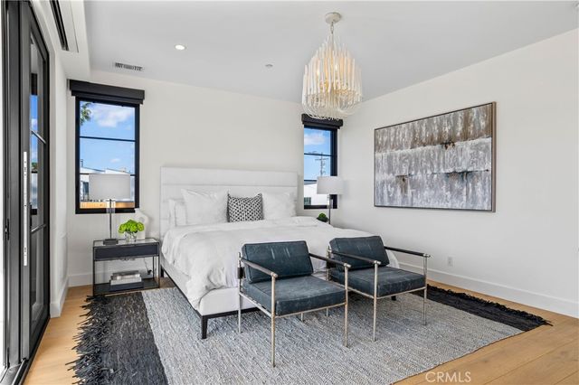 304 Goldenrod Avenue, Corona Del Mar, CA 92625