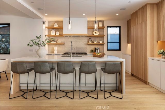 304 Goldenrod Avenue, Corona Del Mar, CA 92625