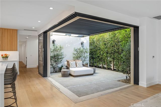 304 Goldenrod Avenue, Corona Del Mar, CA 92625