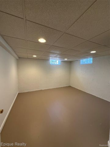 45656 Brownell Street, Utica, MI 48317