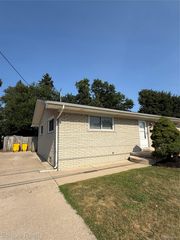 45656 Brownell Street, Utica, MI 48317