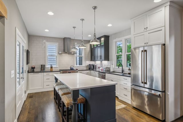 1007 10th Ave N, Nashville, TN 37208