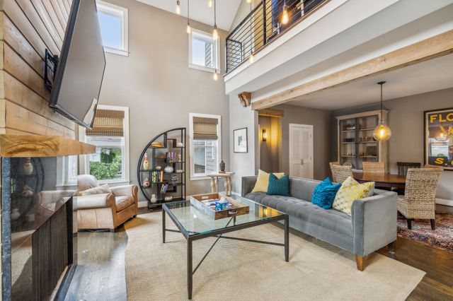 1007 10th Ave N, Nashville, TN 37208