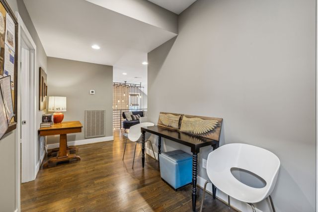 1007 10th Ave N, Nashville, TN 37208