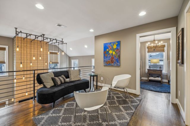 1007 10th Ave N, Nashville, TN 37208