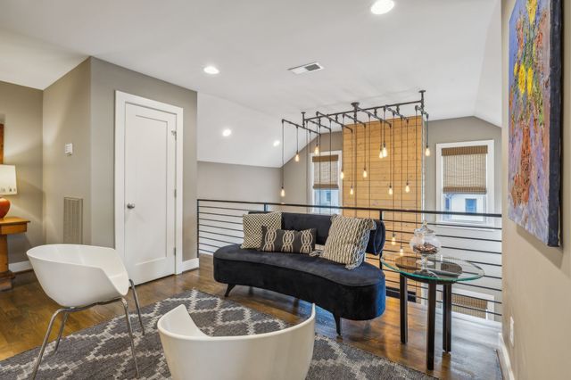 1007 10th Ave N, Nashville, TN 37208