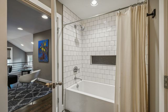 1007 10th Ave N, Nashville, TN 37208