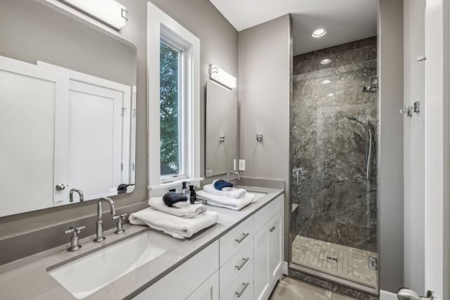 1007 10th Ave N, Nashville, TN 37208