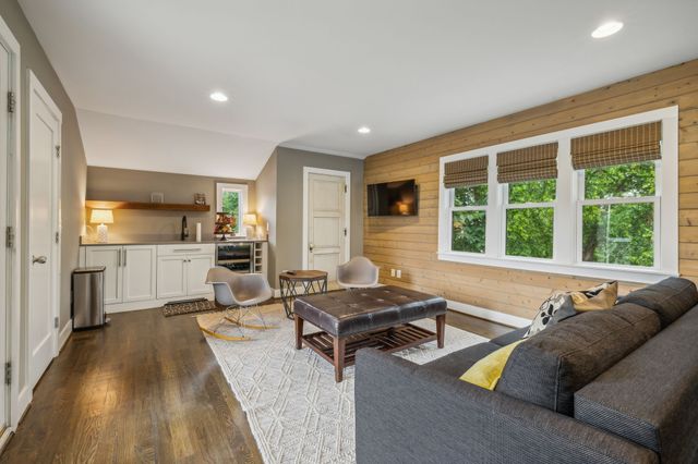 1007 10th Ave N, Nashville, TN 37208