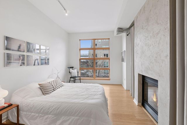 2840 Bryant Avenue S E303, Minneapolis, MN 55408