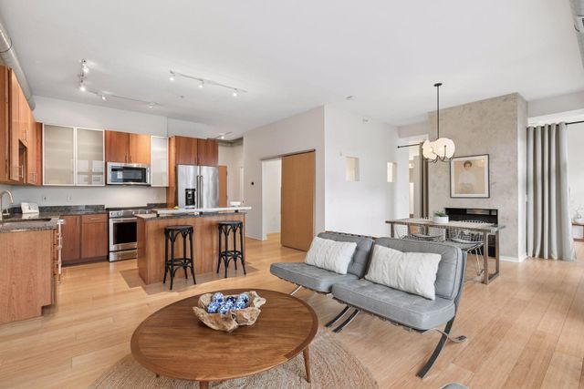 2840 Bryant Avenue S E303, Minneapolis, MN 55408