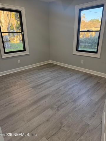 4901 CEDAR POINT Road, Jacksonville, FL 32226