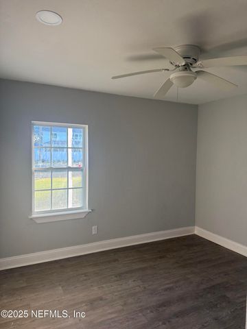 4901 CEDAR POINT Road, Jacksonville, FL 32226