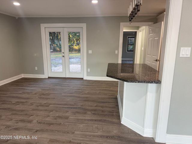 4901 CEDAR POINT Road, Jacksonville, FL 32226