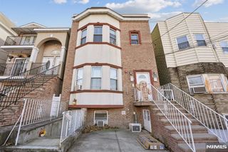 717 16th Street, Union City, NJ 07087