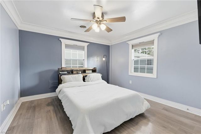 2402 Sunset DR, Chesapeake, VA 23323