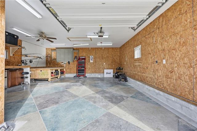 2402 Sunset DR, Chesapeake, VA 23323