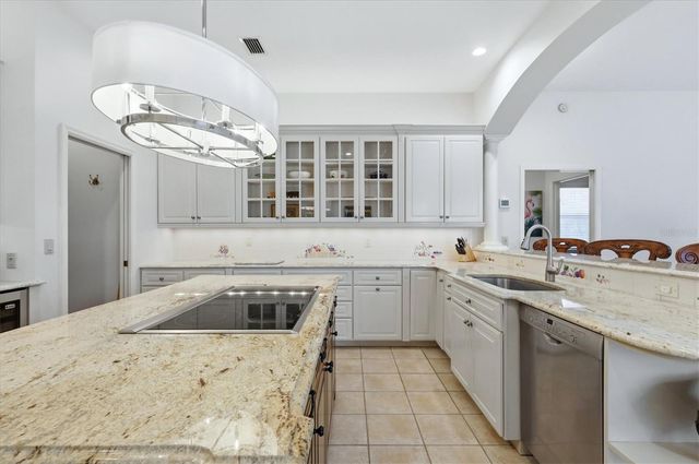 9913 LAUREL VALLEY AVENUE CIRCLE, Bradenton, FL 34202