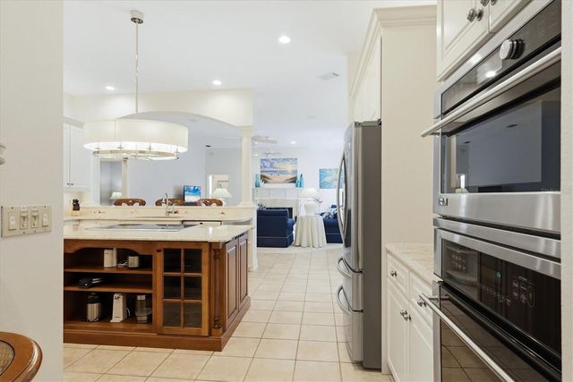 9913 LAUREL VALLEY AVENUE CIRCLE, Bradenton, FL 34202