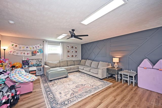 33 Beverly Drive, Hamilton, OH 45013