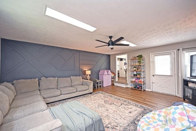 33 Beverly Drive, Hamilton, OH 45013