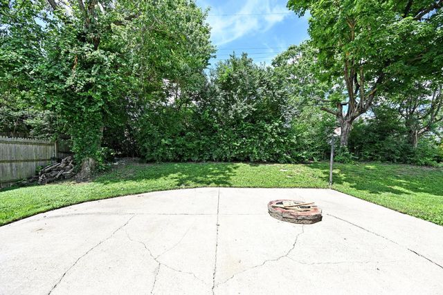 33 Beverly Drive, Hamilton, OH 45013