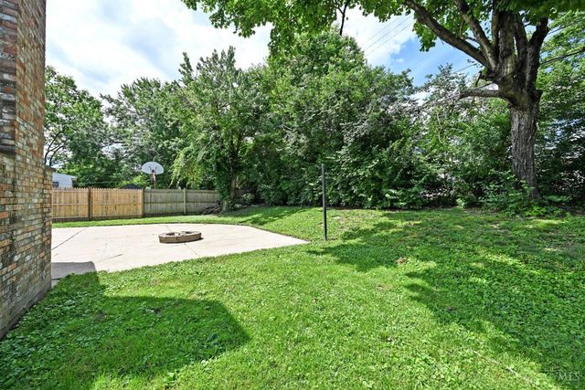 33 Beverly Drive, Hamilton, OH 45013
