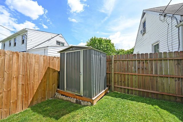 33 Beverly Drive, Hamilton, OH 45013