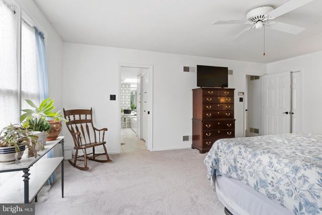 53 DEVONSHIRE SQ, Mechanicsburg, PA 17050
