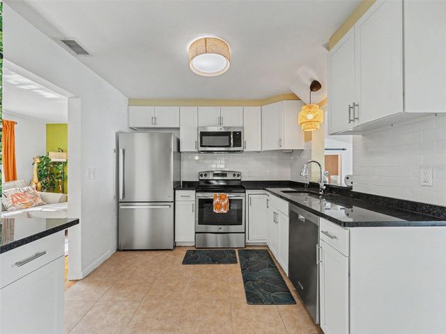 5001 20TH STREET N, St Petersburg, FL 33714
