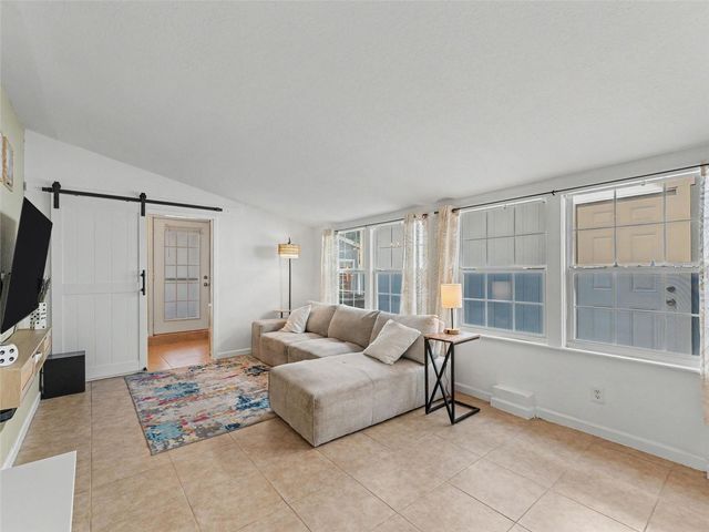 5001 20TH STREET N, St Petersburg, FL 33714