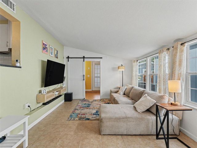 5001 20TH STREET N, St Petersburg, FL 33714