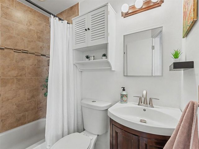 5001 20TH STREET N, St Petersburg, FL 33714