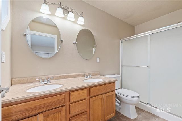1860 N Haskett, Mountain Home, ID 83647