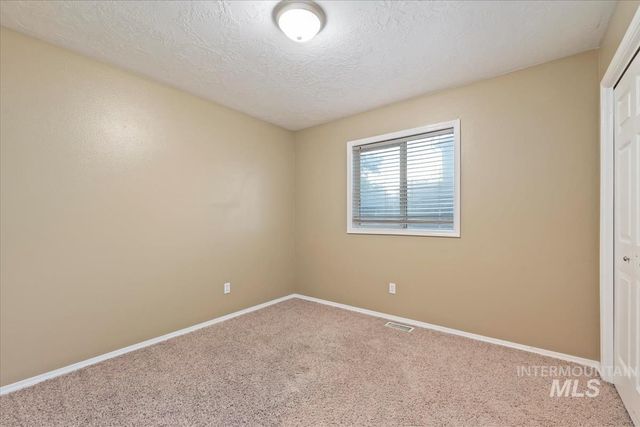 1860 N Haskett, Mountain Home, ID 83647