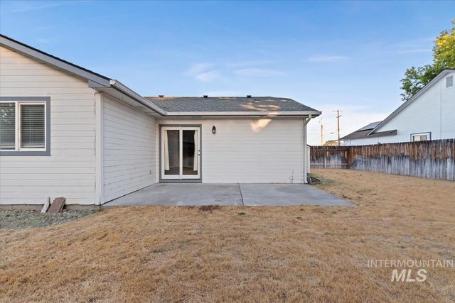 1860 N Haskett, Mountain Home, ID 83647
