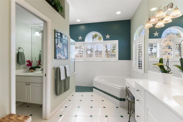 4743 SPINNAKER DRIVE, Bradenton, FL 34208