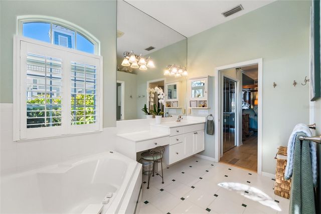 4743 SPINNAKER DRIVE, Bradenton, FL 34208